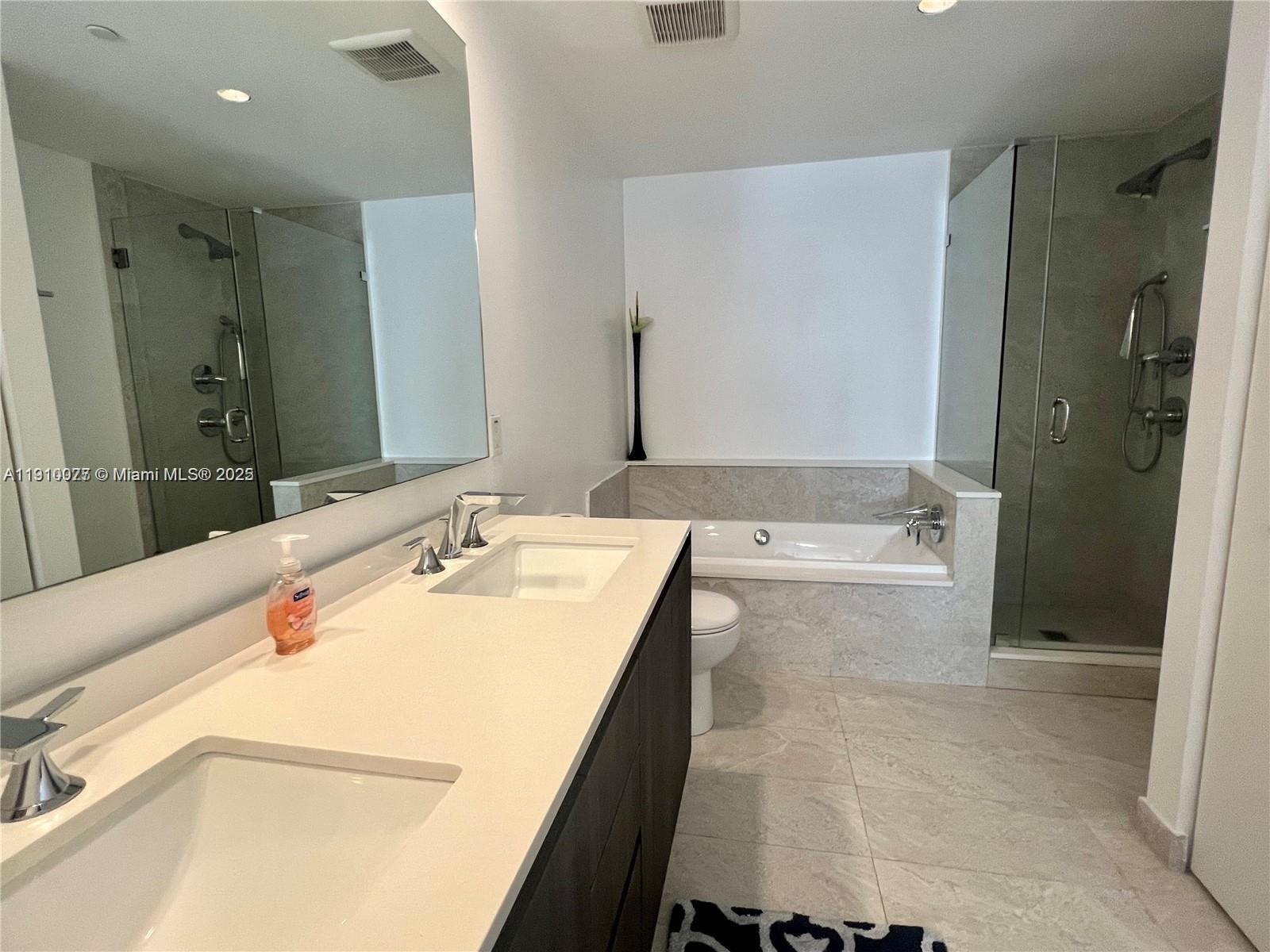 ARIA ON THE BAY CONDO - Residential Lease