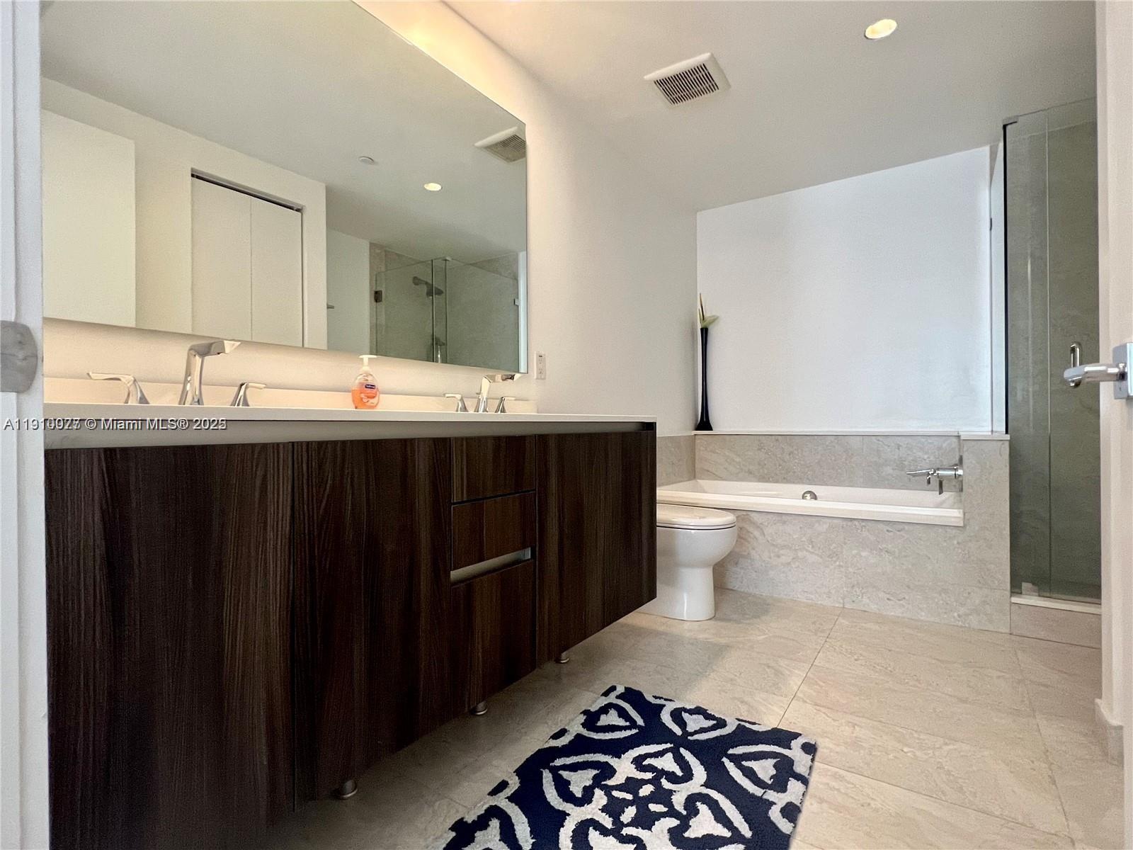 ARIA ON THE BAY CONDO - Residential Lease