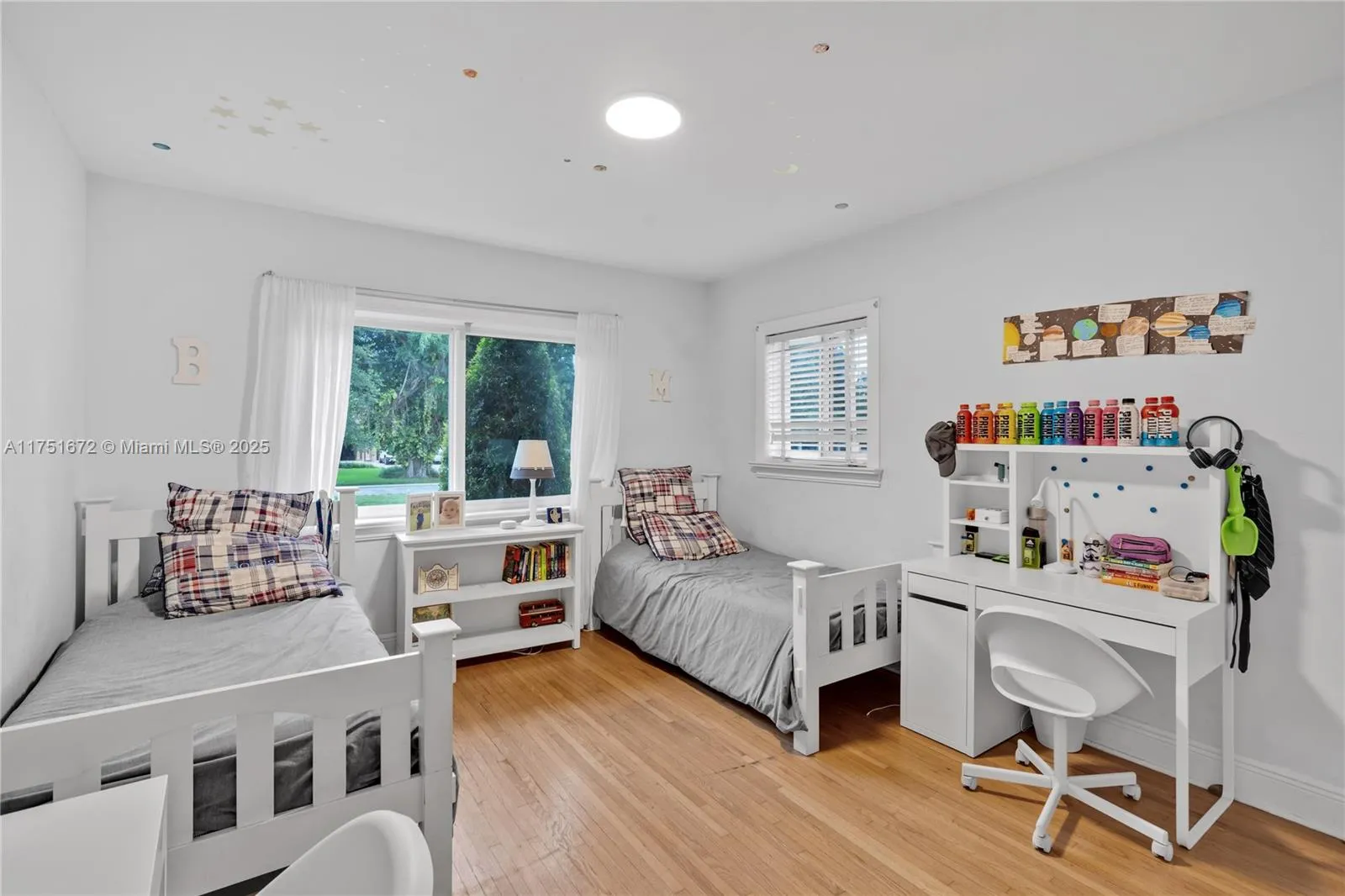 Coral Gables, Florida 33146, United States, 3 Bedrooms Bedrooms, ,3 BathroomsBathrooms,Residential,Active,76930