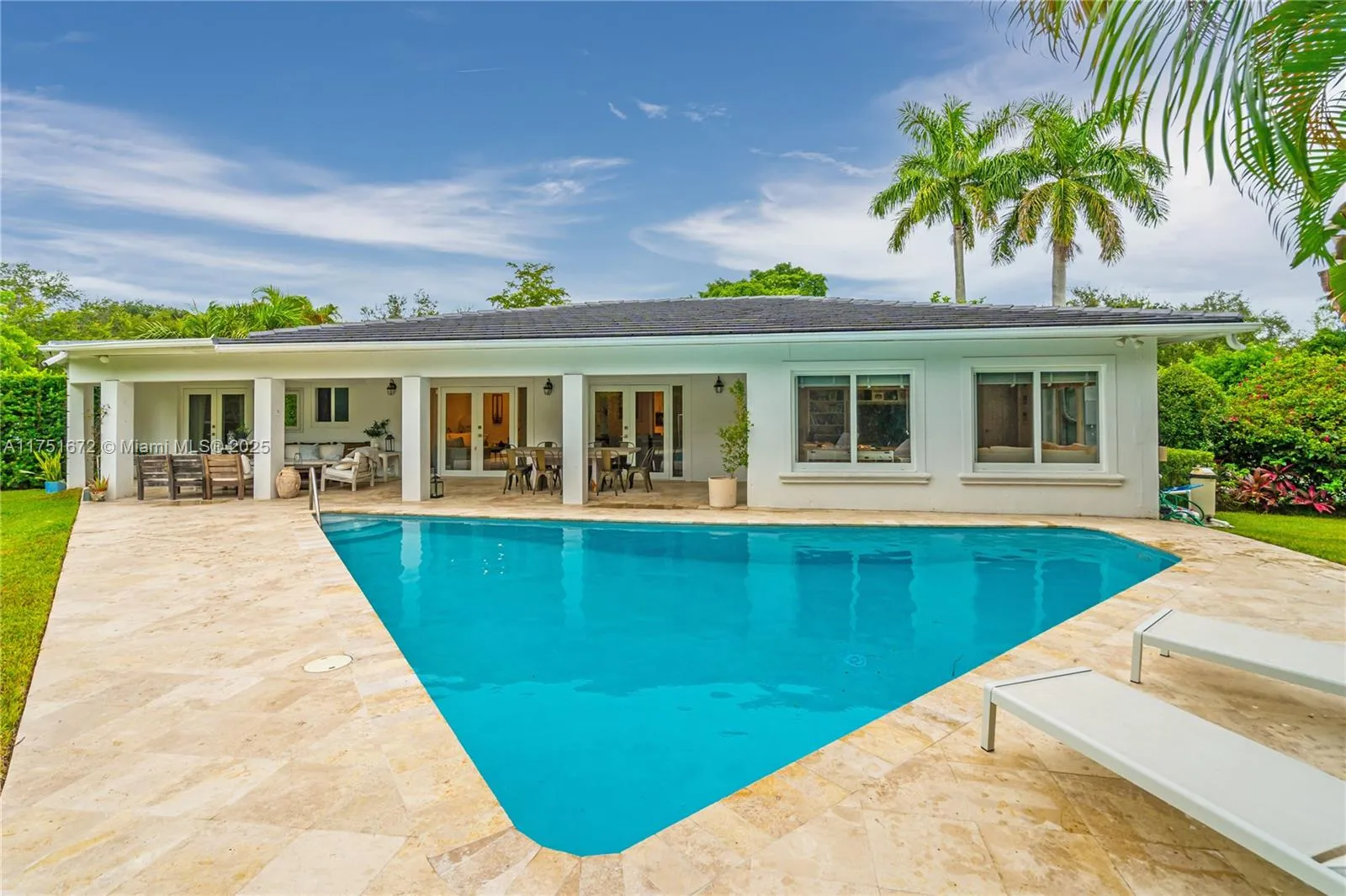 Coral Gables, Florida 33146, United States, 3 Bedrooms Bedrooms, ,3 BathroomsBathrooms,Residential,Active,76930