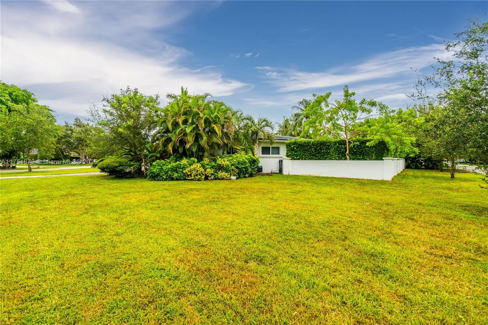 Coral Gables, Florida 33146, United States, 3 Bedrooms Bedrooms, ,3 BathroomsBathrooms,Residential,Active,76930