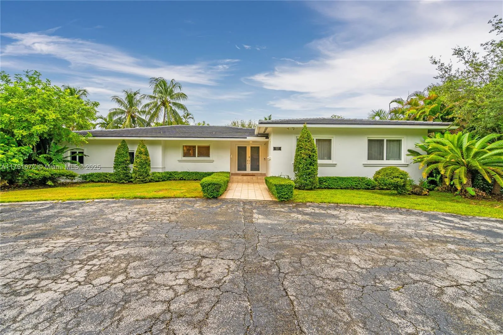 Coral Gables, Florida 33146, United States, 3 Bedrooms Bedrooms, ,3 BathroomsBathrooms,Residential,Active,76930