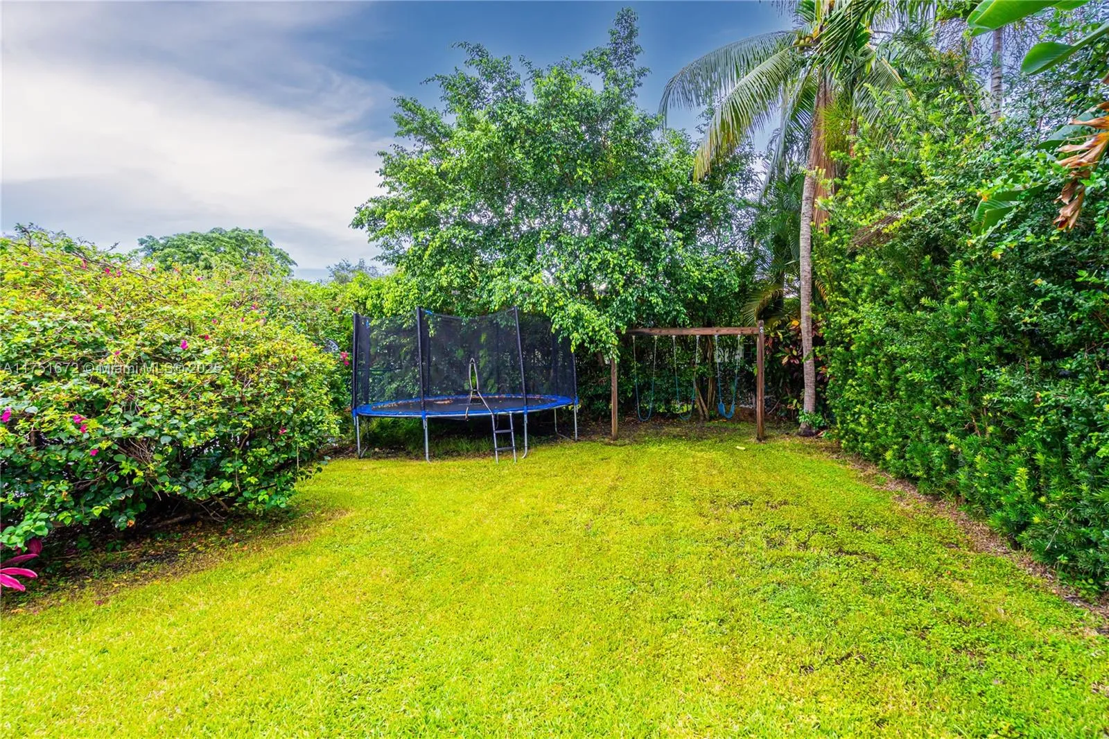 Coral Gables, Florida 33146, United States, 3 Bedrooms Bedrooms, ,3 BathroomsBathrooms,Residential,Active,76930