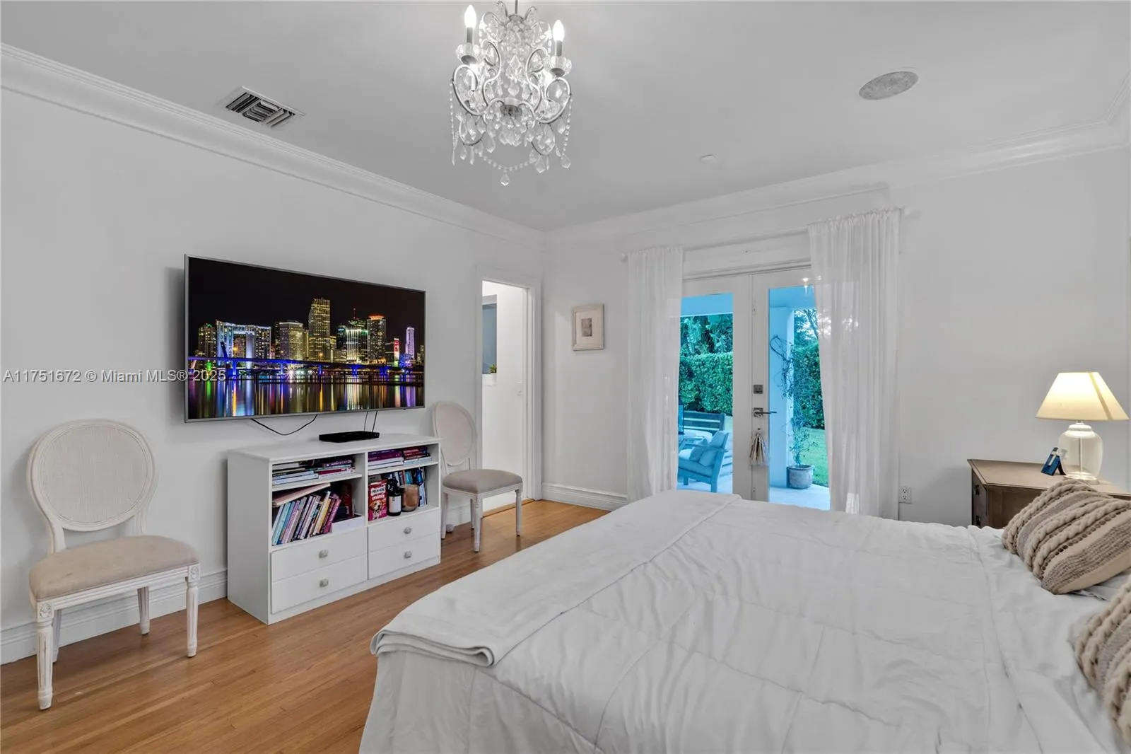 Coral Gables, Florida 33146, United States, 3 Bedrooms Bedrooms, ,3 BathroomsBathrooms,Residential,Active,76930