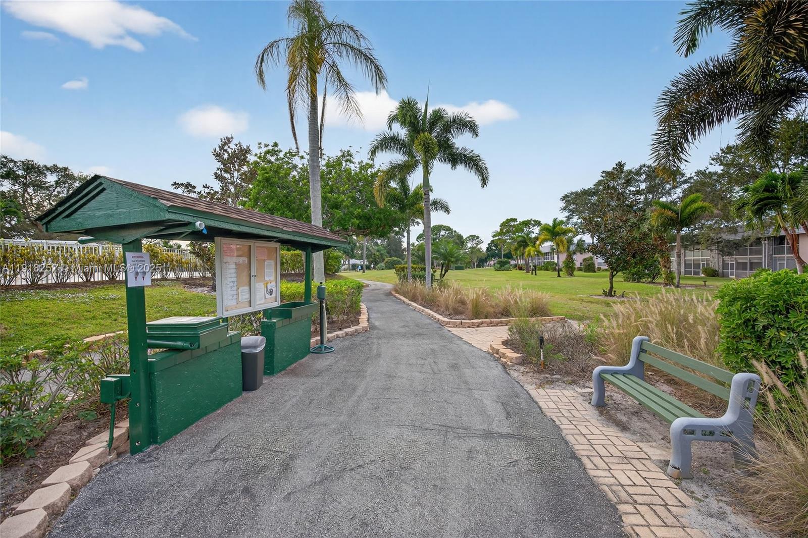 THE LITTLE CLUB CONDO - Residential