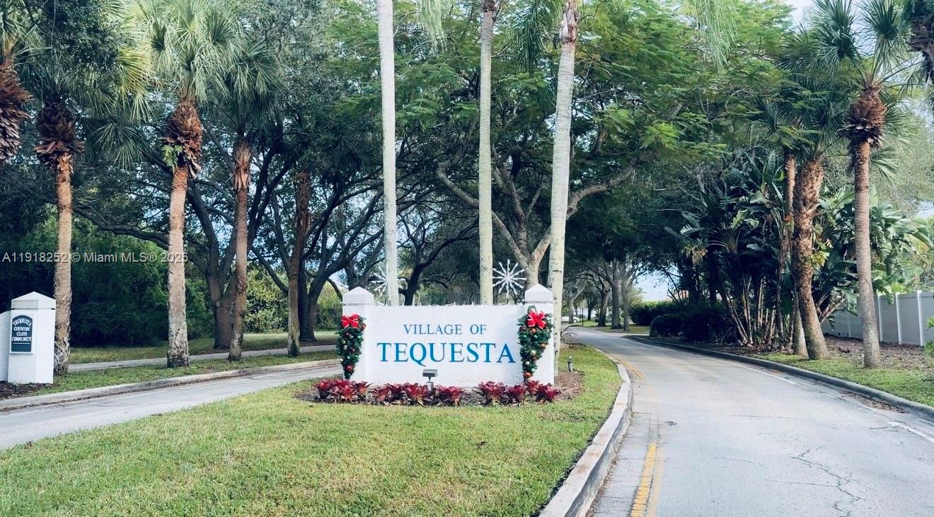 THE LITTLE CLUB CONDO - Residential