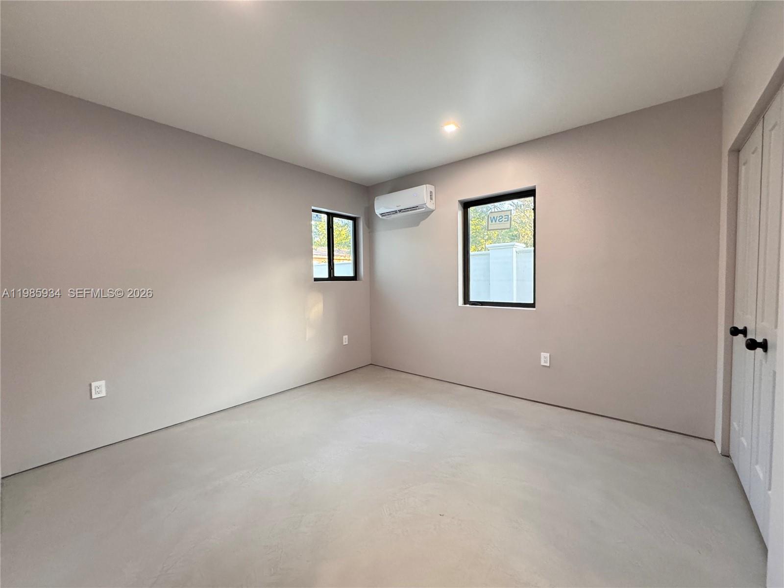 EL PORTAL - Residential Lease