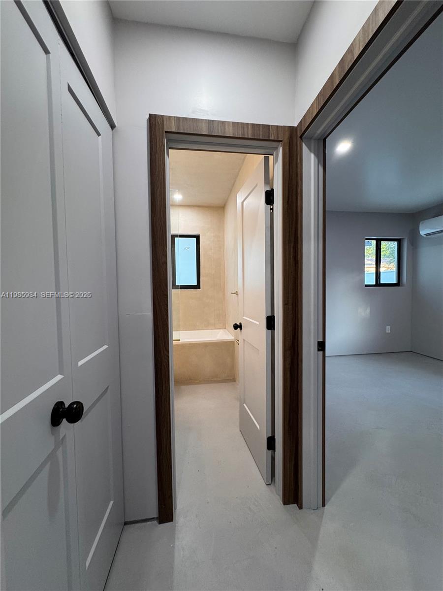 EL PORTAL - Residential Lease