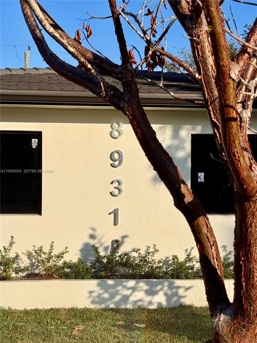 EL PORTAL - Residential Lease