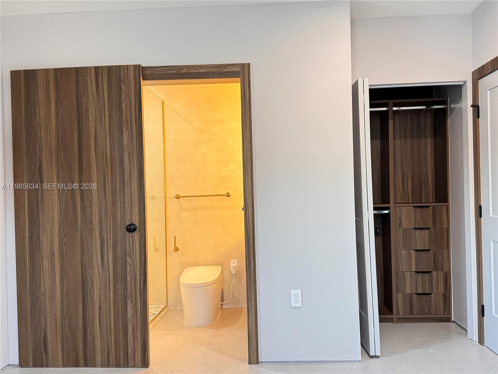 EL PORTAL - Residential Lease