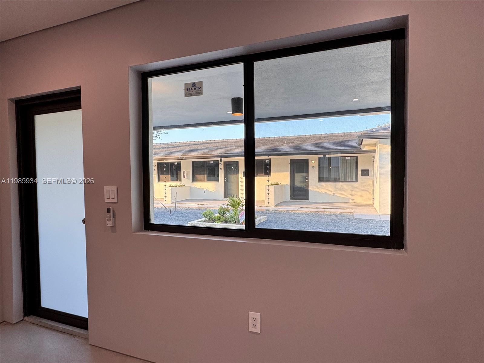 EL PORTAL - Residential Lease