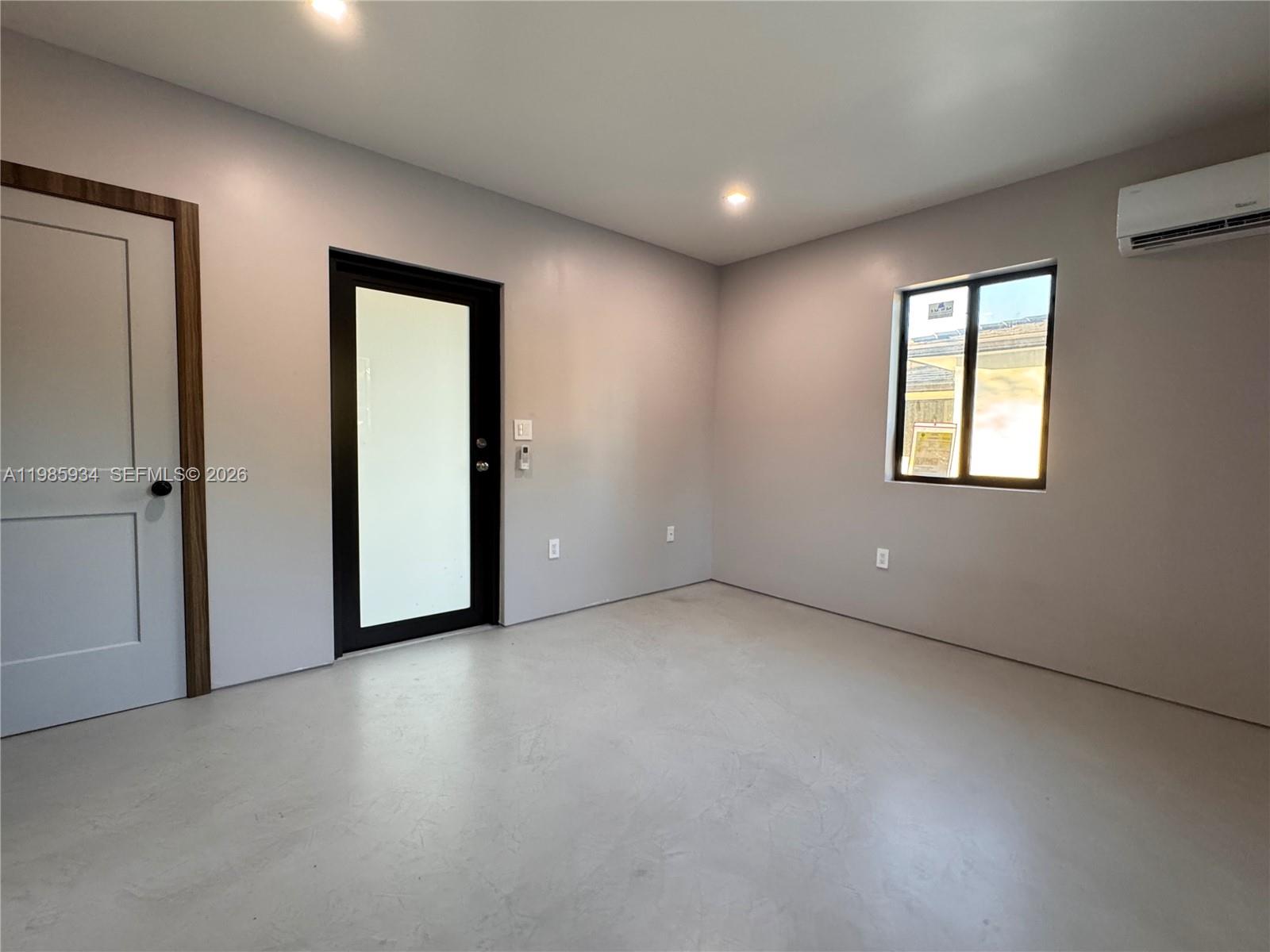 EL PORTAL - Residential Lease