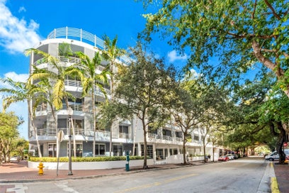 3339 Virginia Street 305 Miami FL 33133