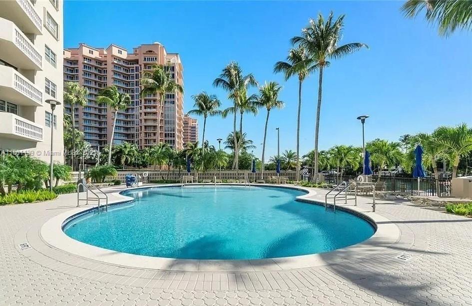 GABLES WATERWAY TOWERS CO - Residential
