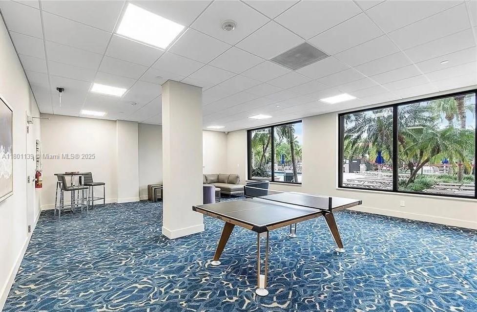 GABLES WATERWAY TOWERS CO - Residential