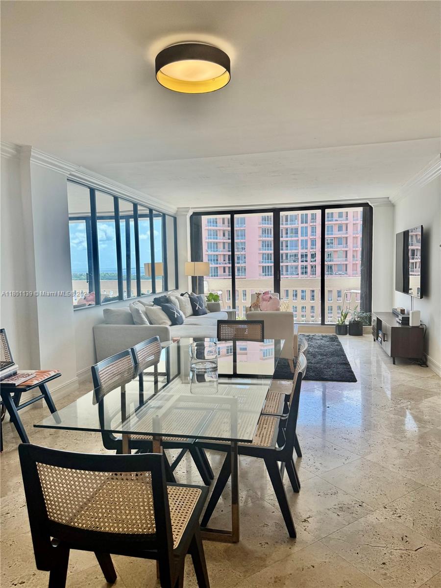 GABLES WATERWAY TOWERS CO - Residential
