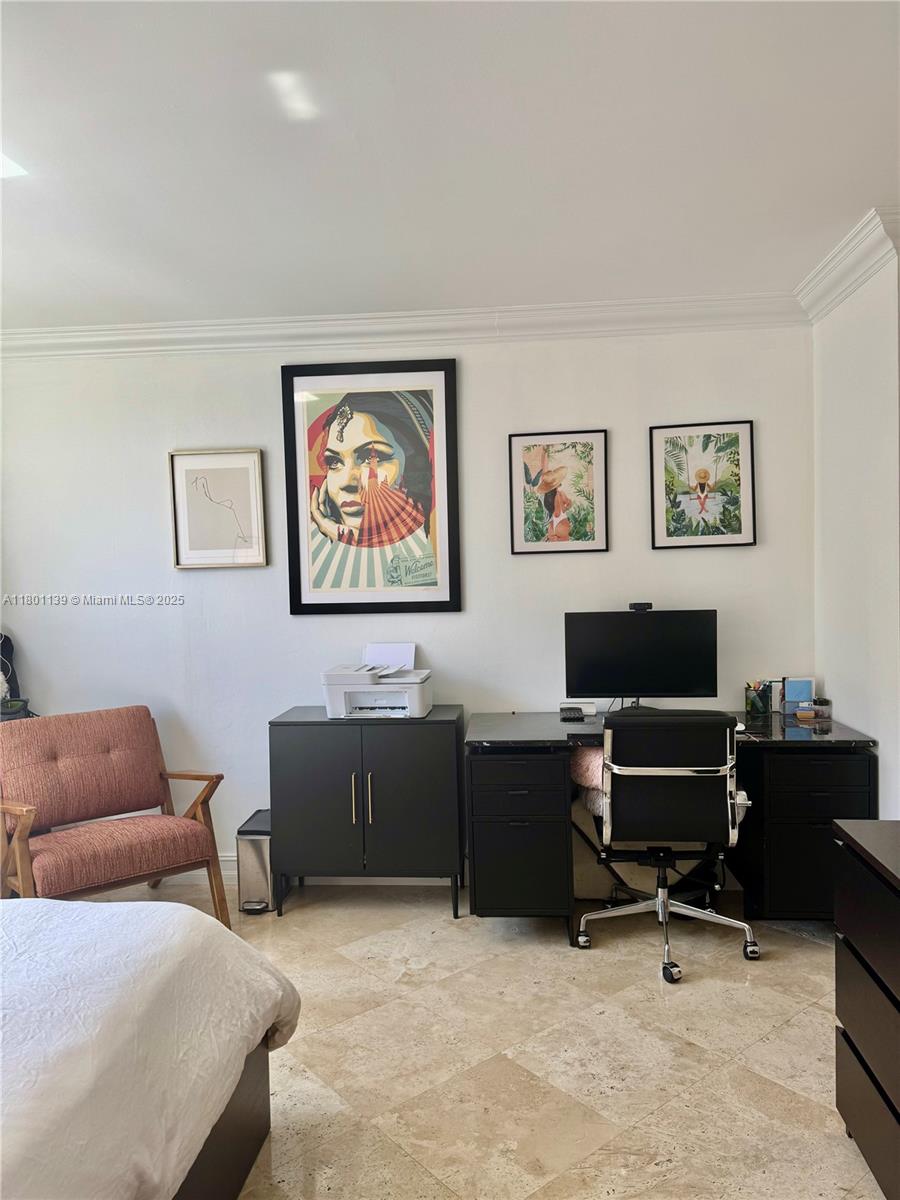 GABLES WATERWAY TOWERS CO - Residential