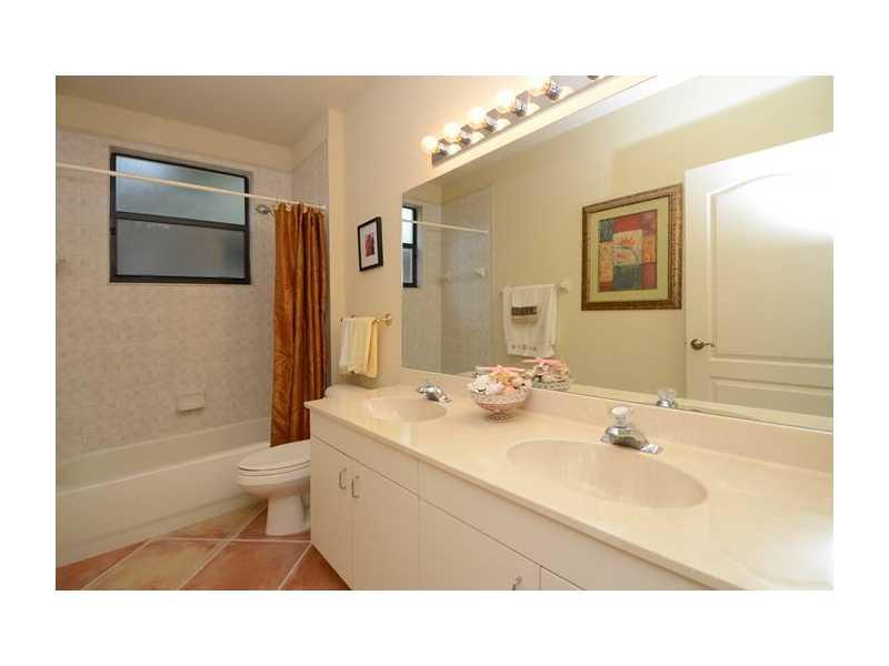MONTCLAIRE-WHCC - Residential Lease