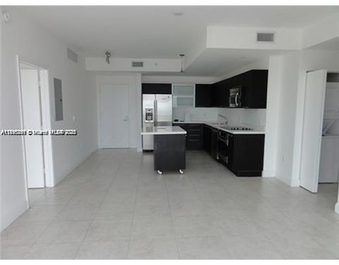 90 SW 3rd St 2907 Miami FL 33130