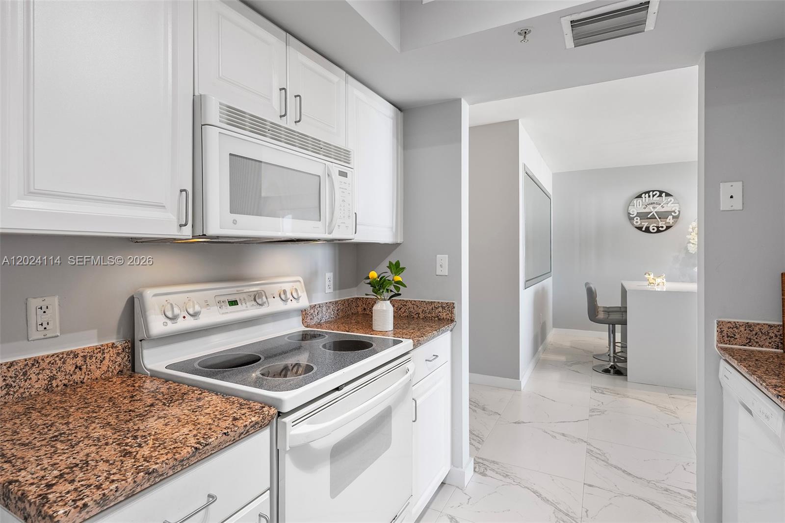 YACHT CLUB AT PORTOFINO C - Residential