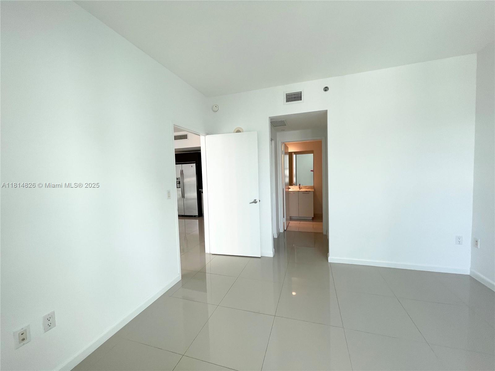THE PLAZA 851 BRICKELL CO - Residential Lease