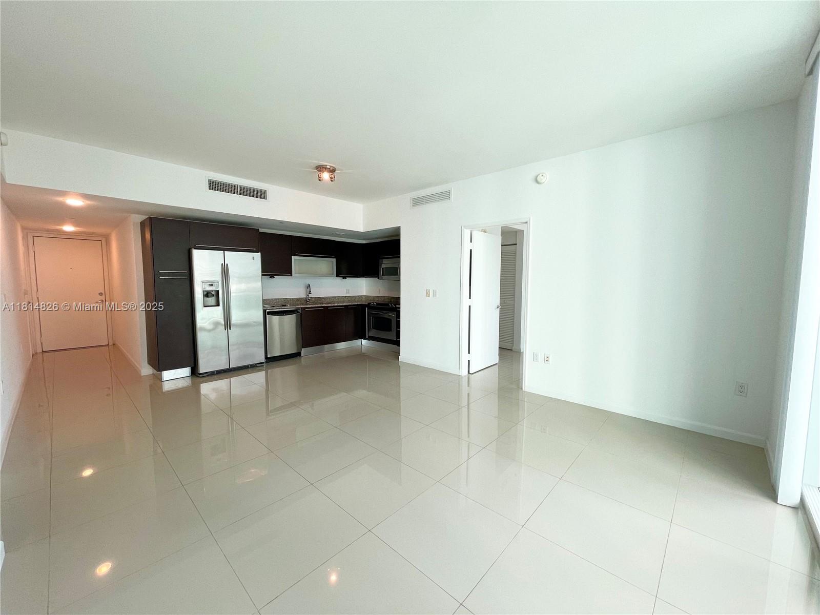 THE PLAZA 851 BRICKELL CO - Residential Lease