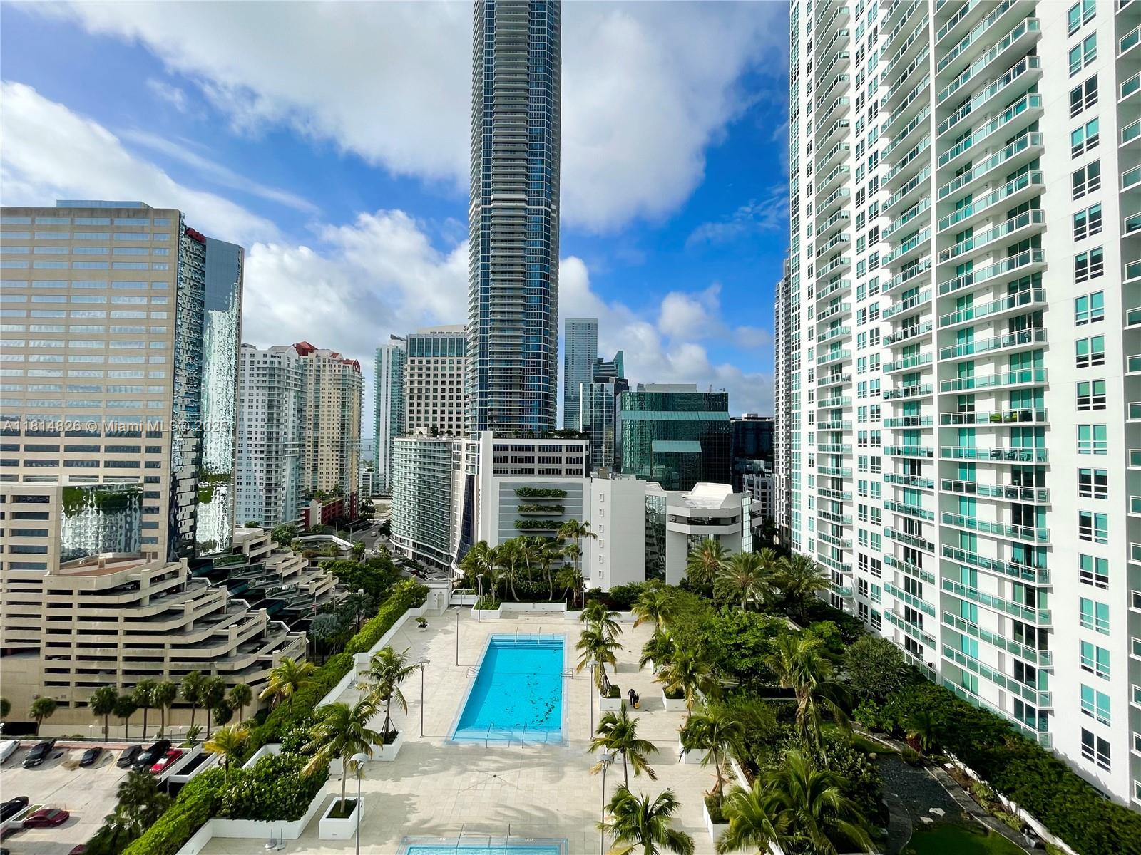 THE PLAZA 851 BRICKELL CO - Residential Lease