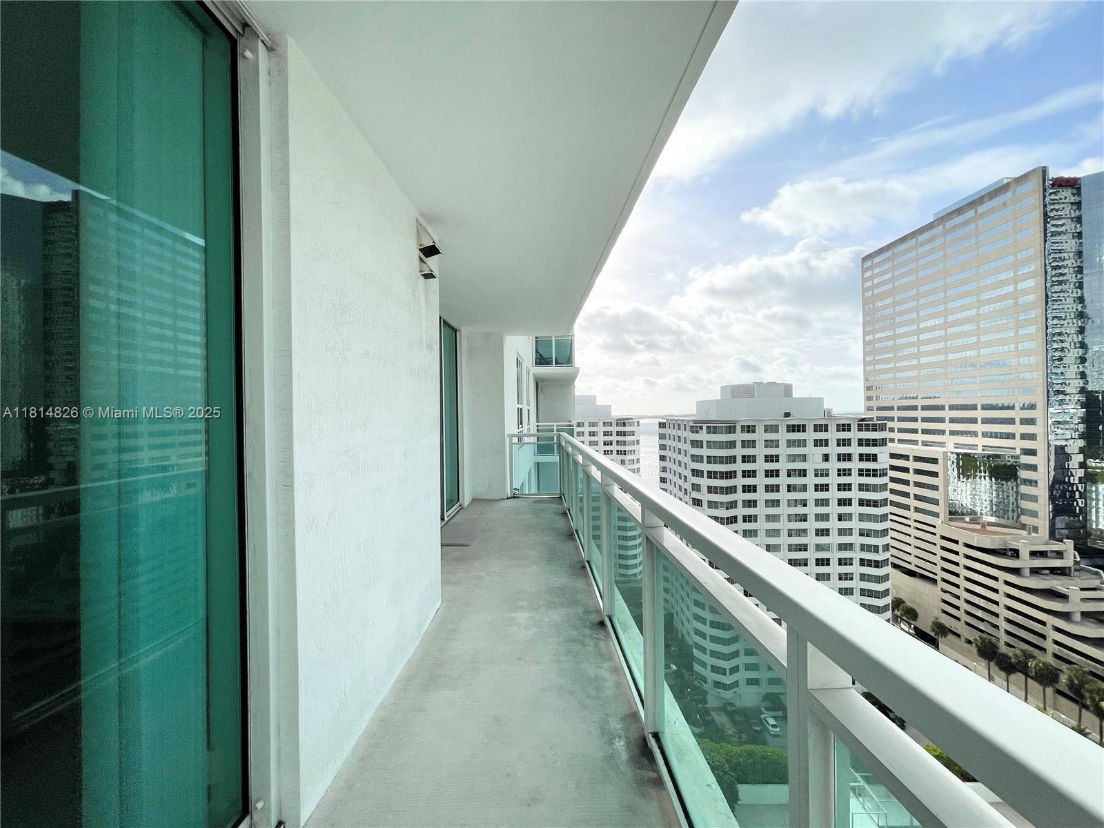 THE PLAZA 851 BRICKELL CO - Residential Lease