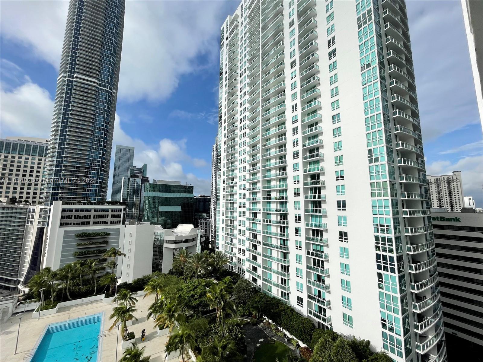 THE PLAZA 851 BRICKELL CO - Residential Lease