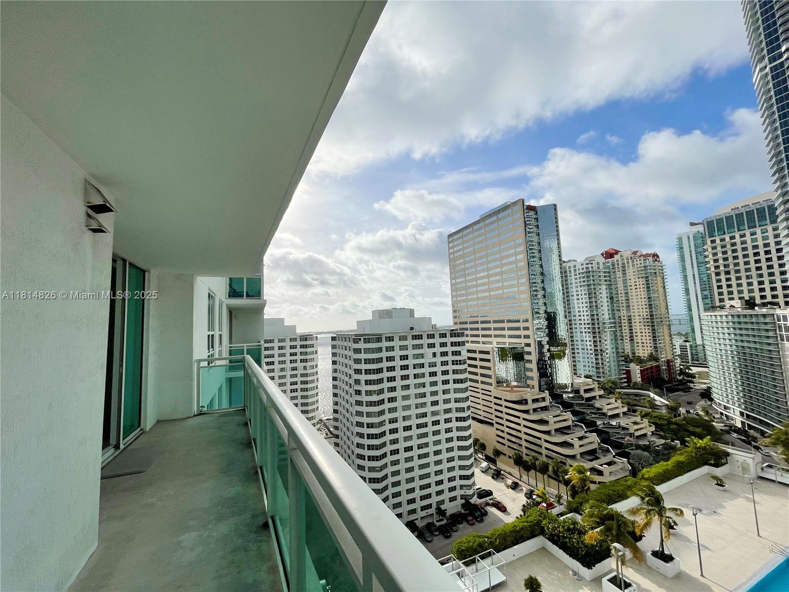 THE PLAZA 851 BRICKELL CO - Residential Lease