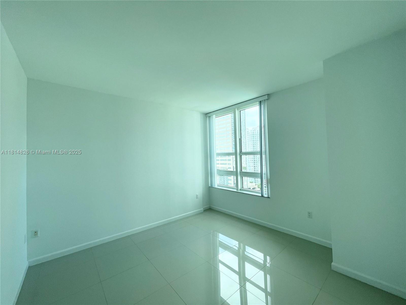 THE PLAZA 851 BRICKELL CO - Residential Lease