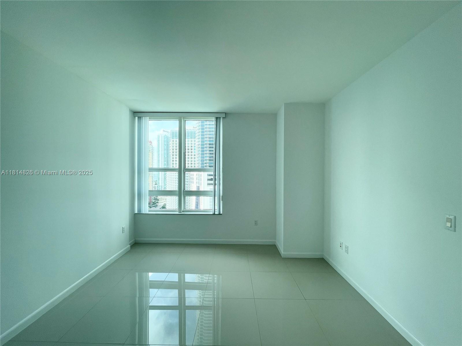 THE PLAZA 851 BRICKELL CO - Residential Lease