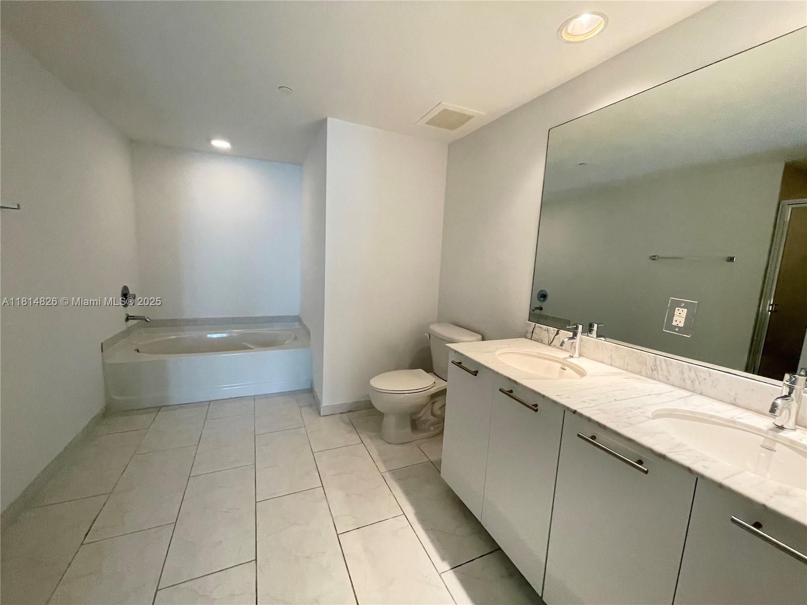 THE PLAZA 851 BRICKELL CO - Residential Lease
