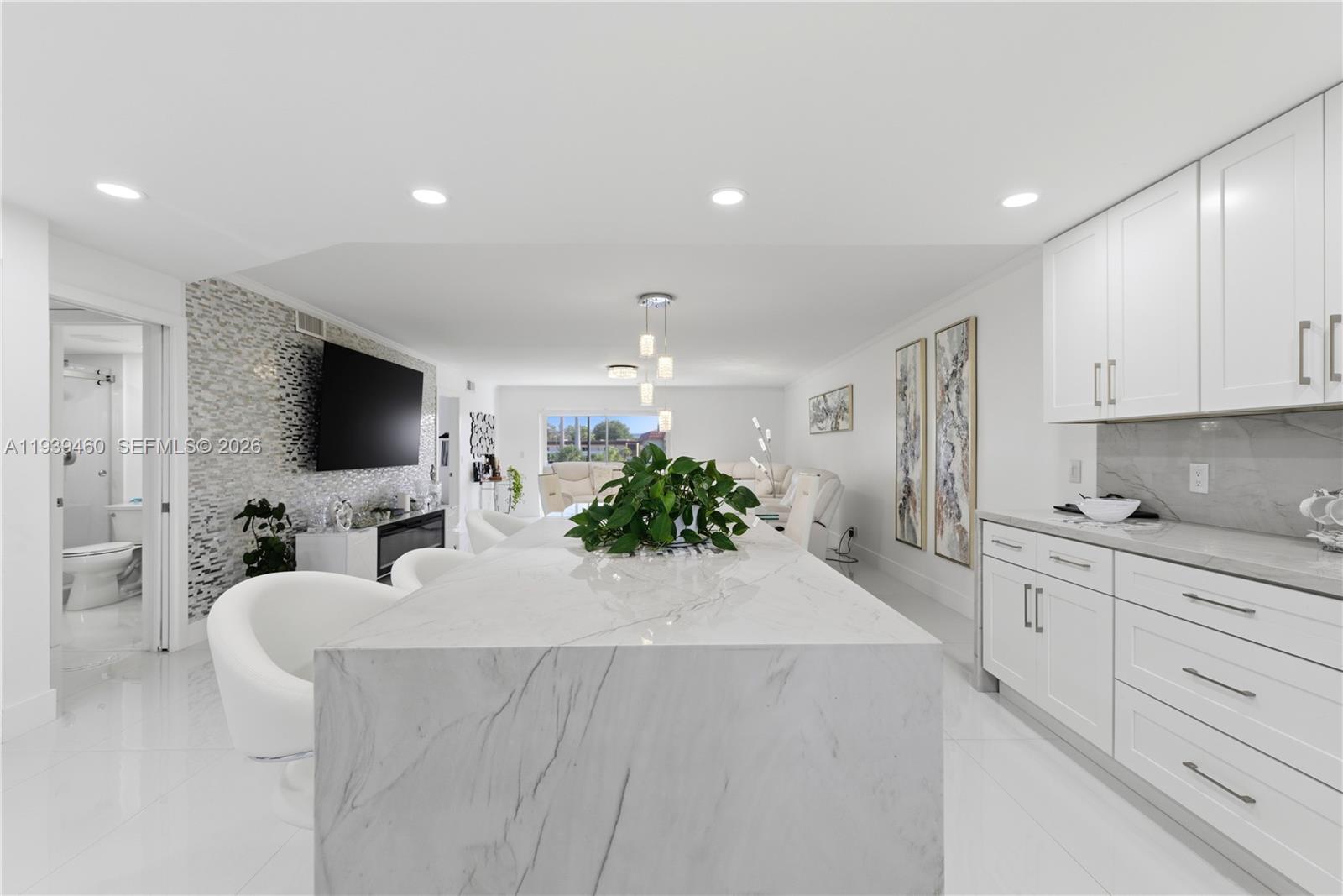 HOLLYBROOK GOLF AND - Residential