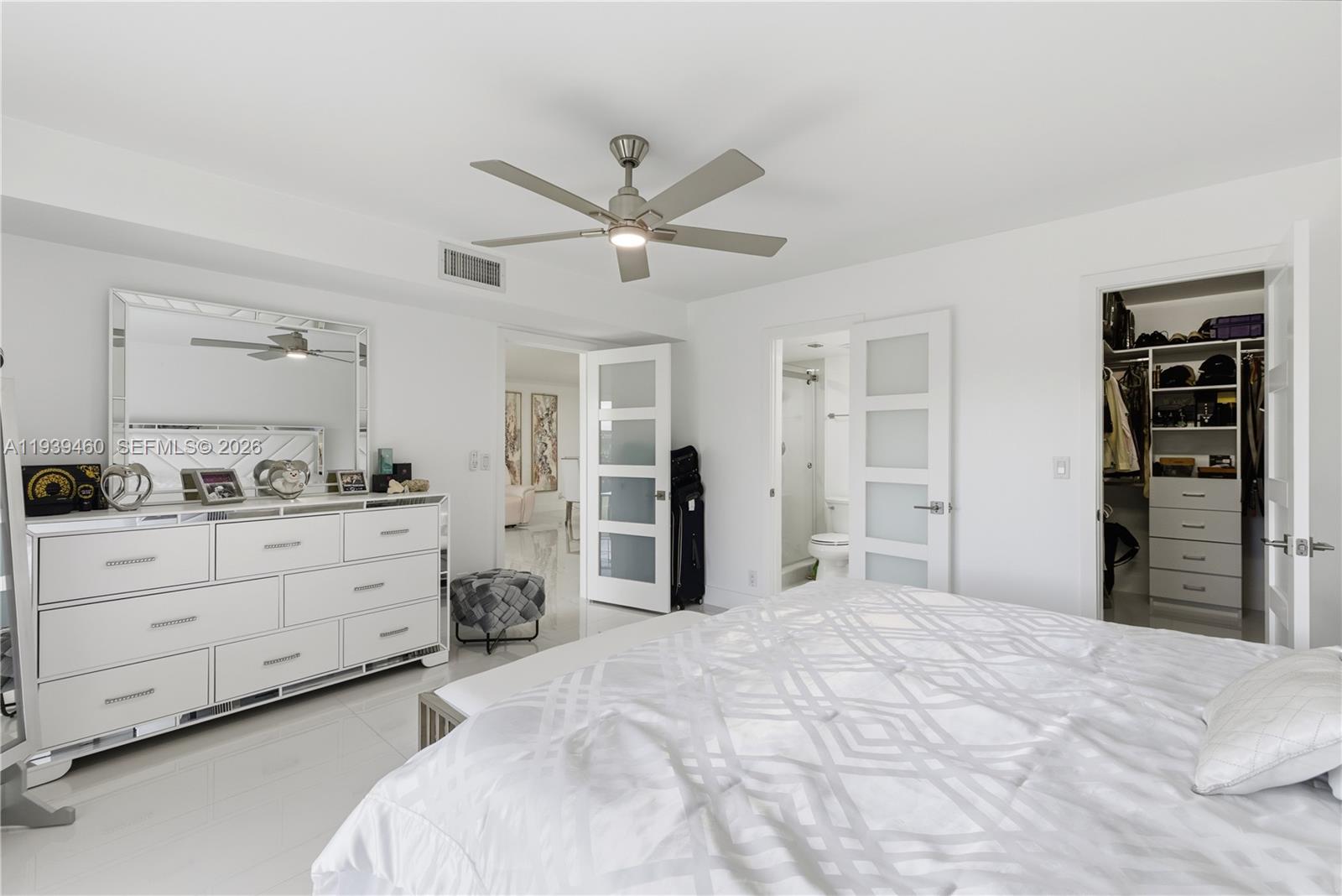 HOLLYBROOK GOLF AND - Residential