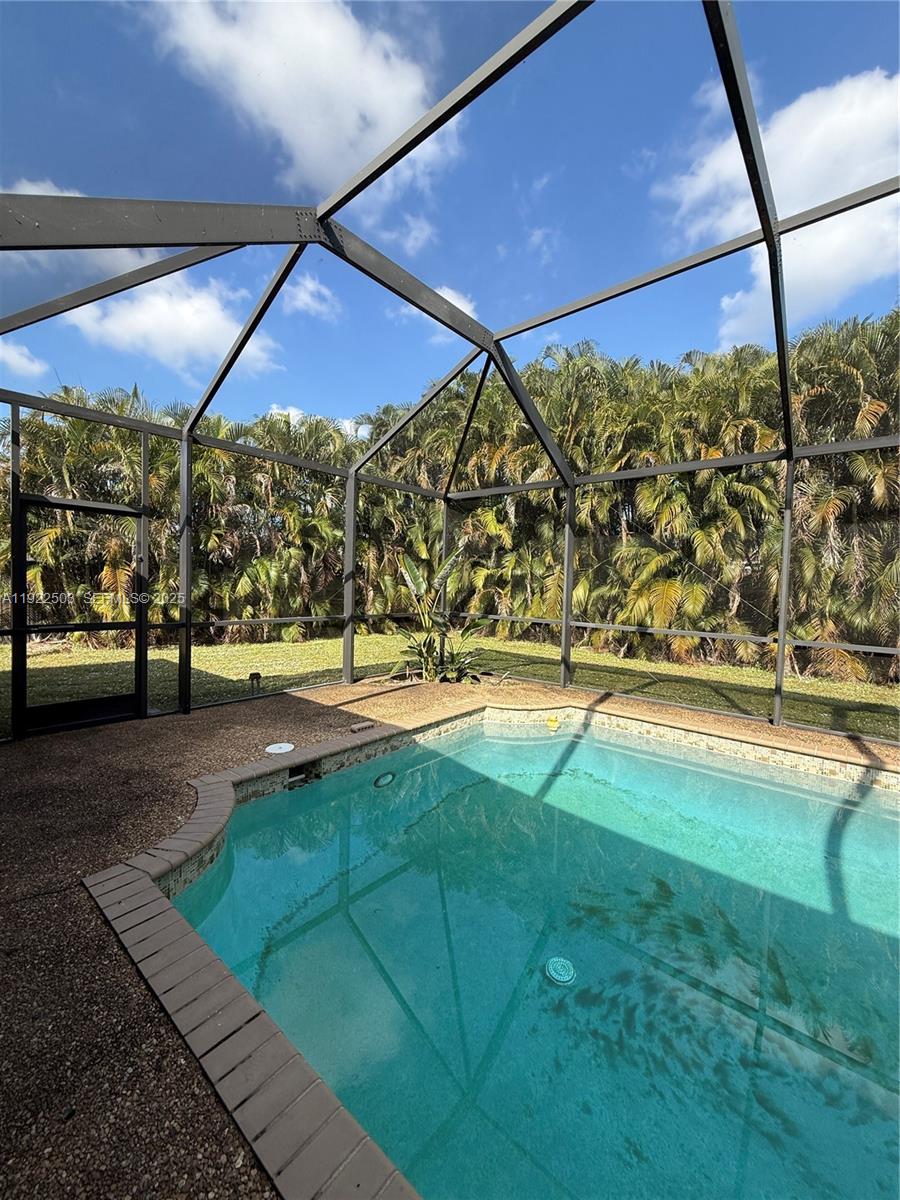 NEW ORLEANS VILLAS - Residential