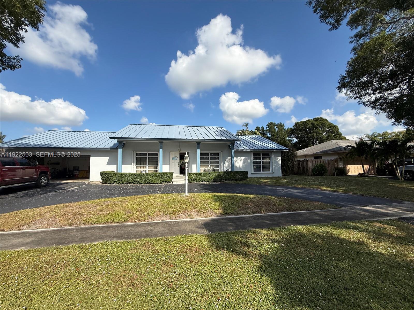 NEW ORLEANS VILLAS - Residential
