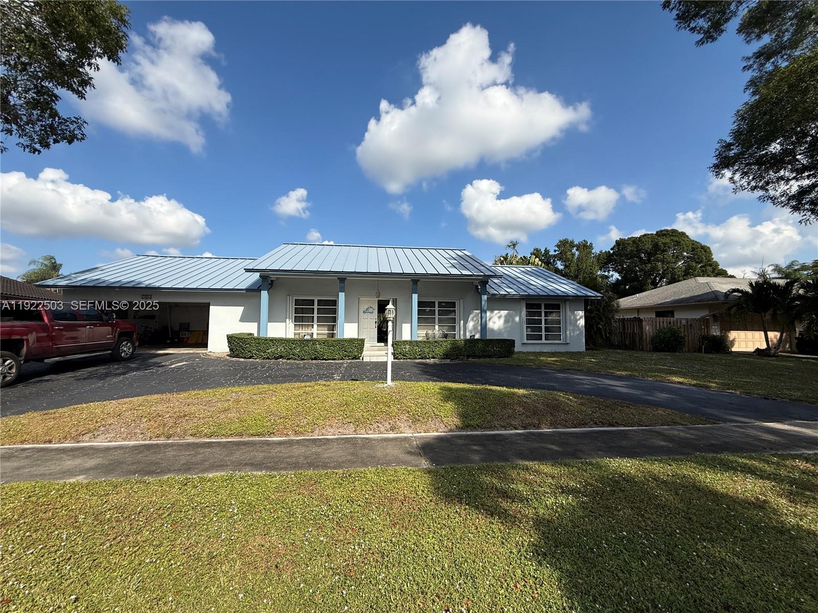 NEW ORLEANS VILLAS - Residential