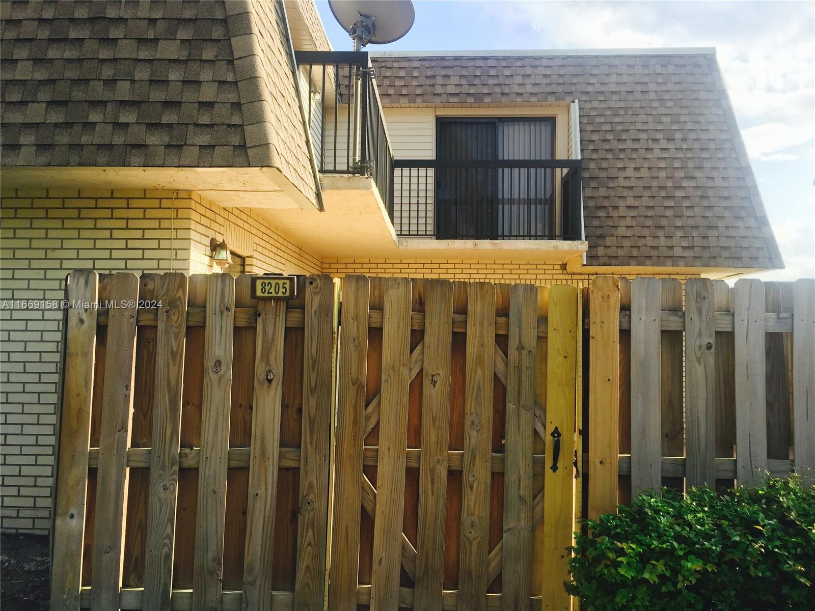 BAY TREE PATIO HOMES COND - Residential