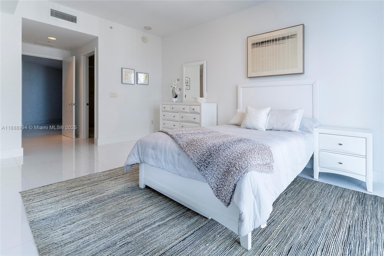 MARINA PALMS RESIDENCES S - Residential