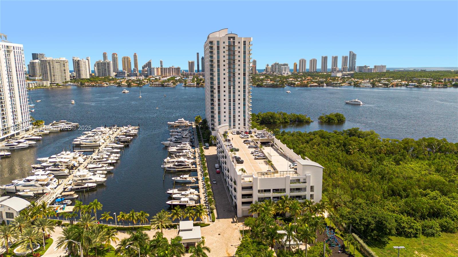 MARINA PALMS RESIDENCES S - Residential