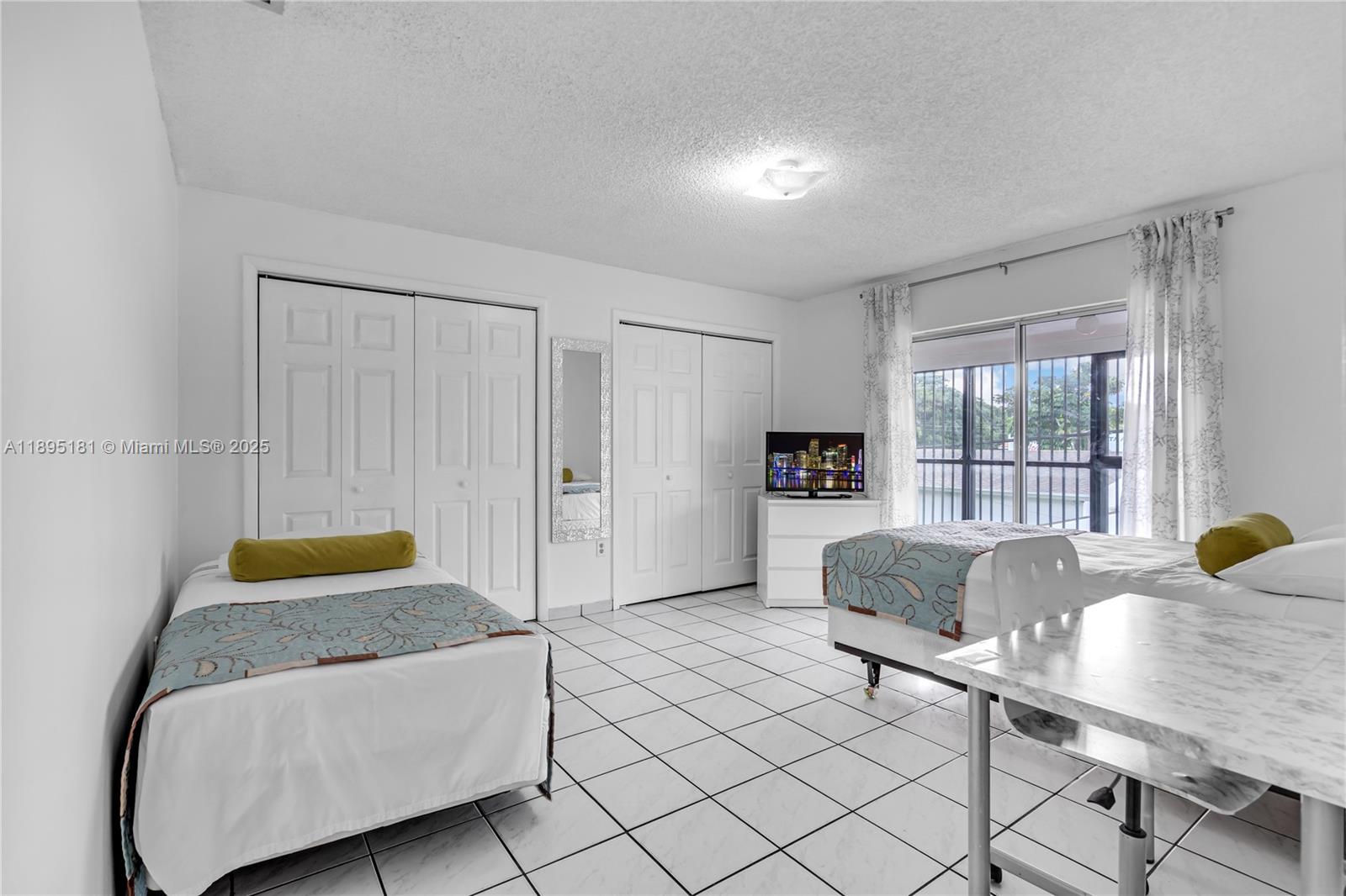 AMND MIAMI SUBURBAN ACRES - Residential Income