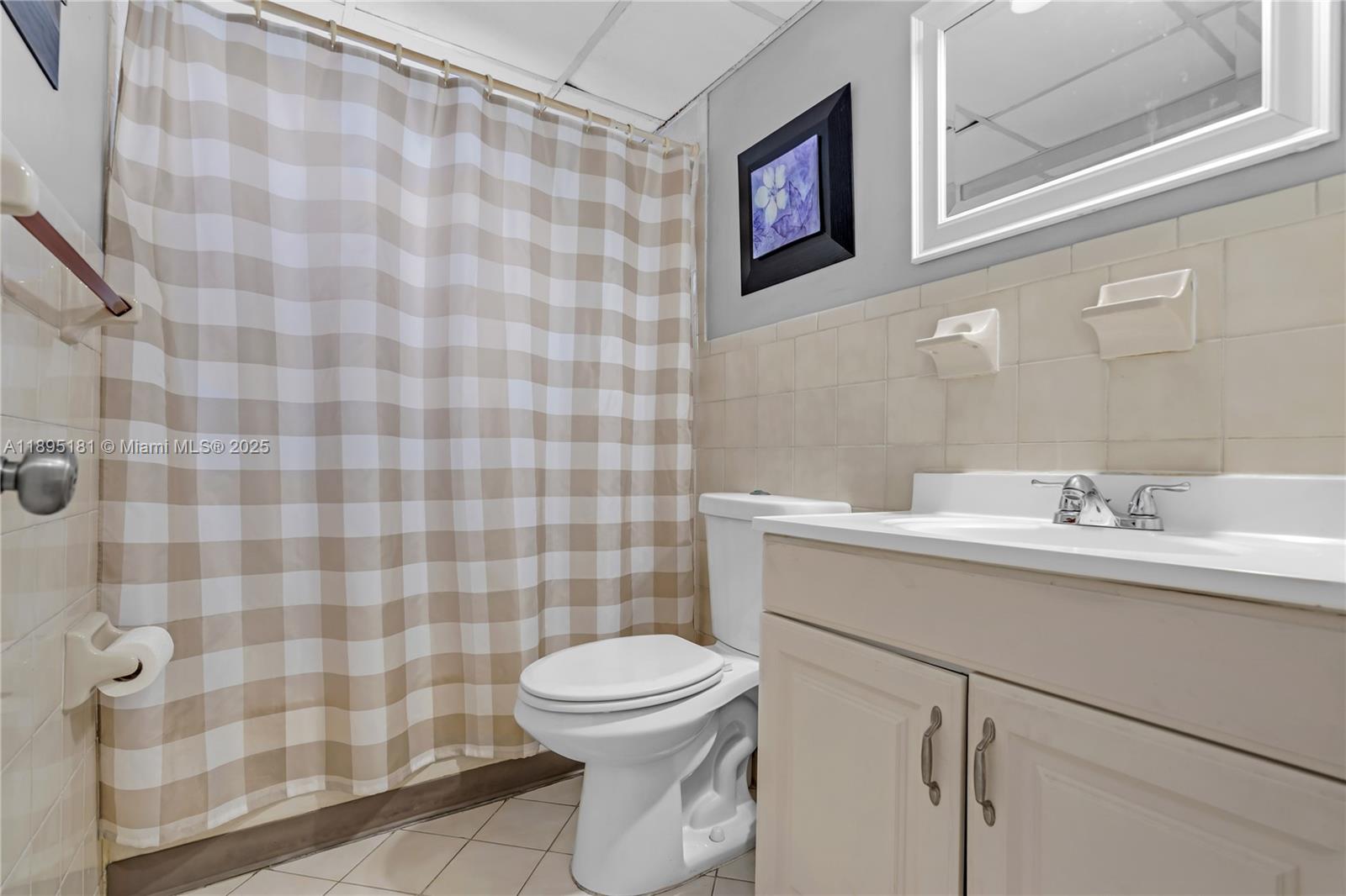 AMND MIAMI SUBURBAN ACRES - Residential Income