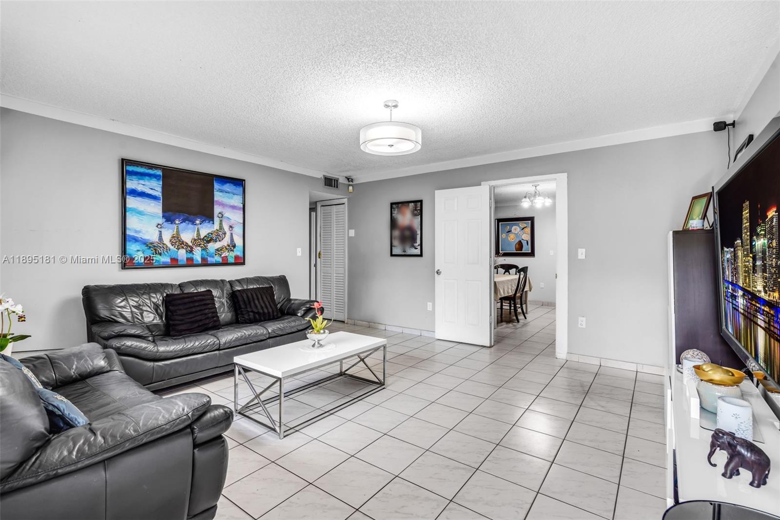 View photos, virtual tours, details... 2368 SW 32nd Ave