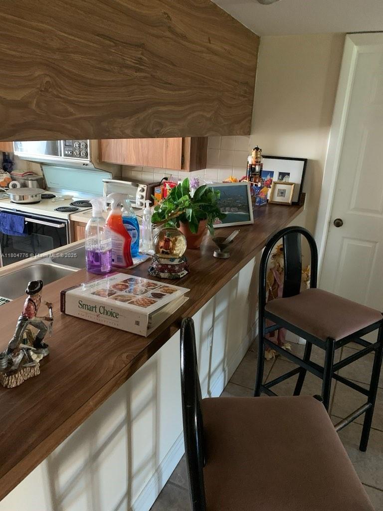 WHITEHALL VILLAGE - Residential Lease