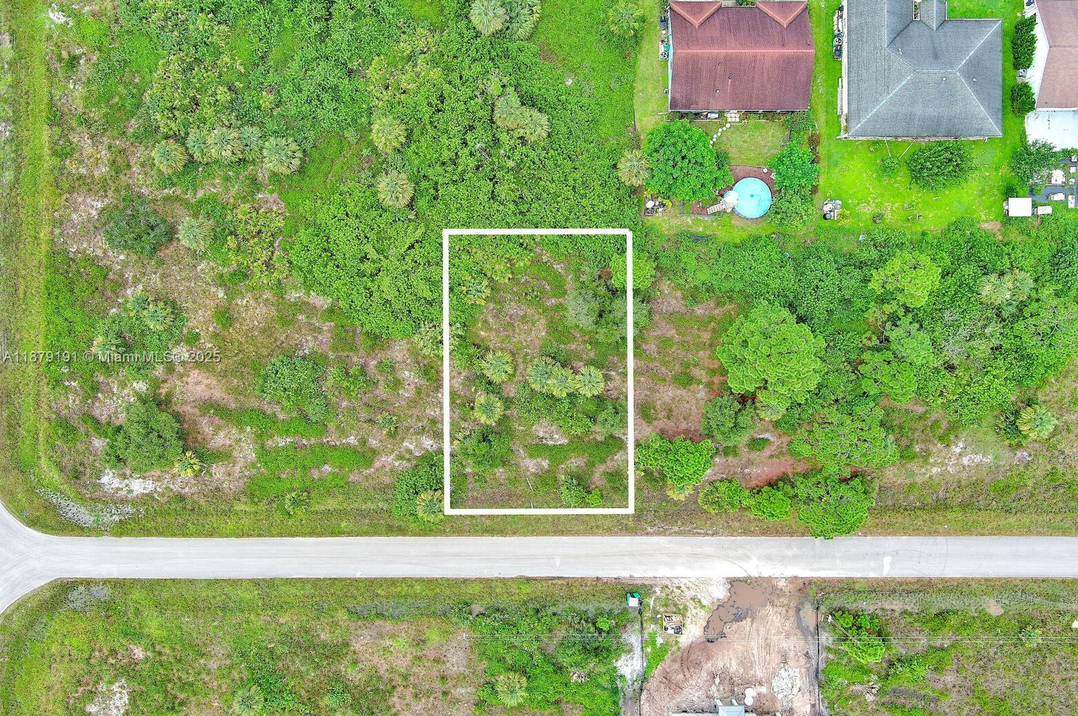 LEHIGH ACRES - Land