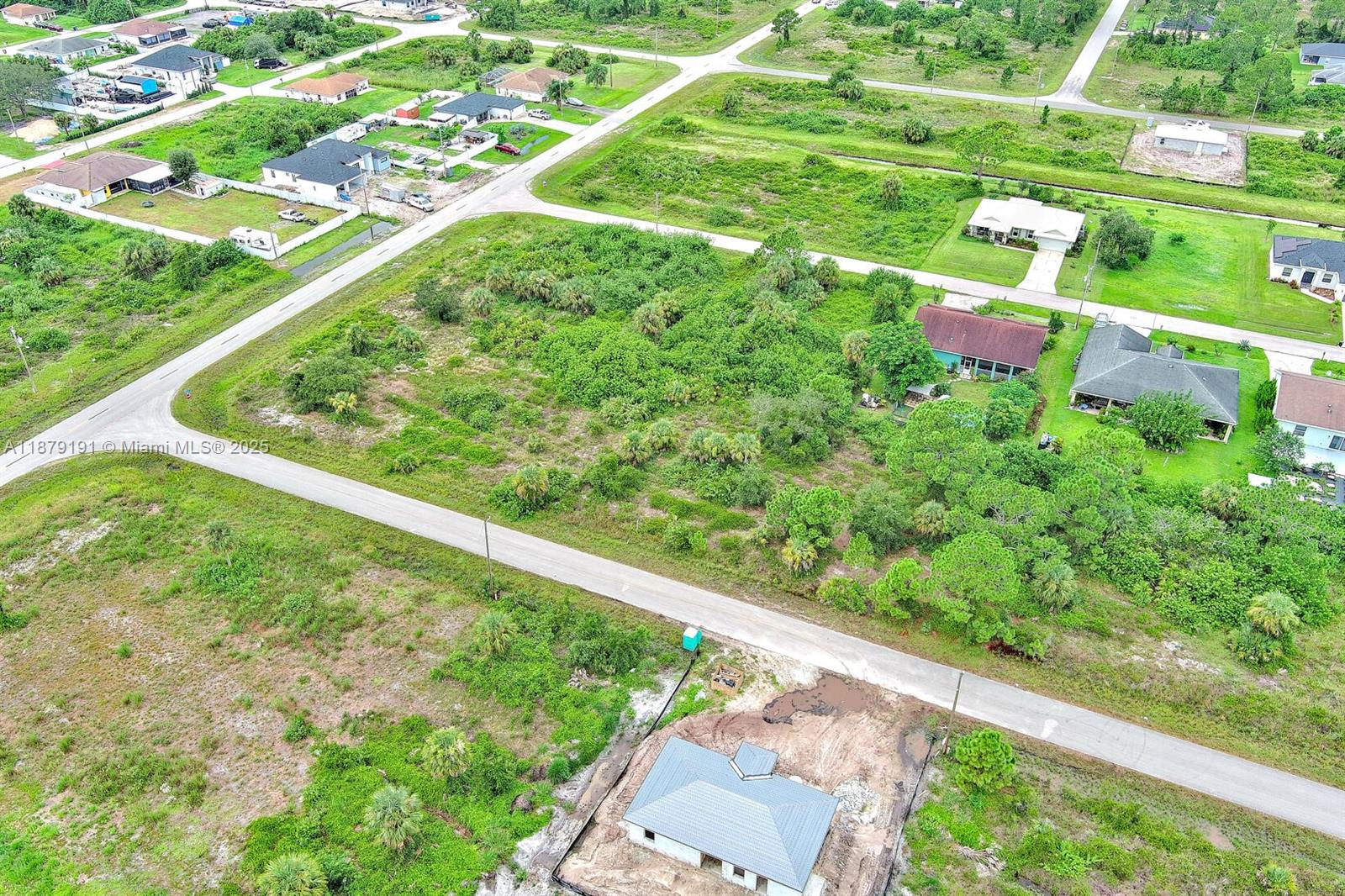 LEHIGH ACRES - Land