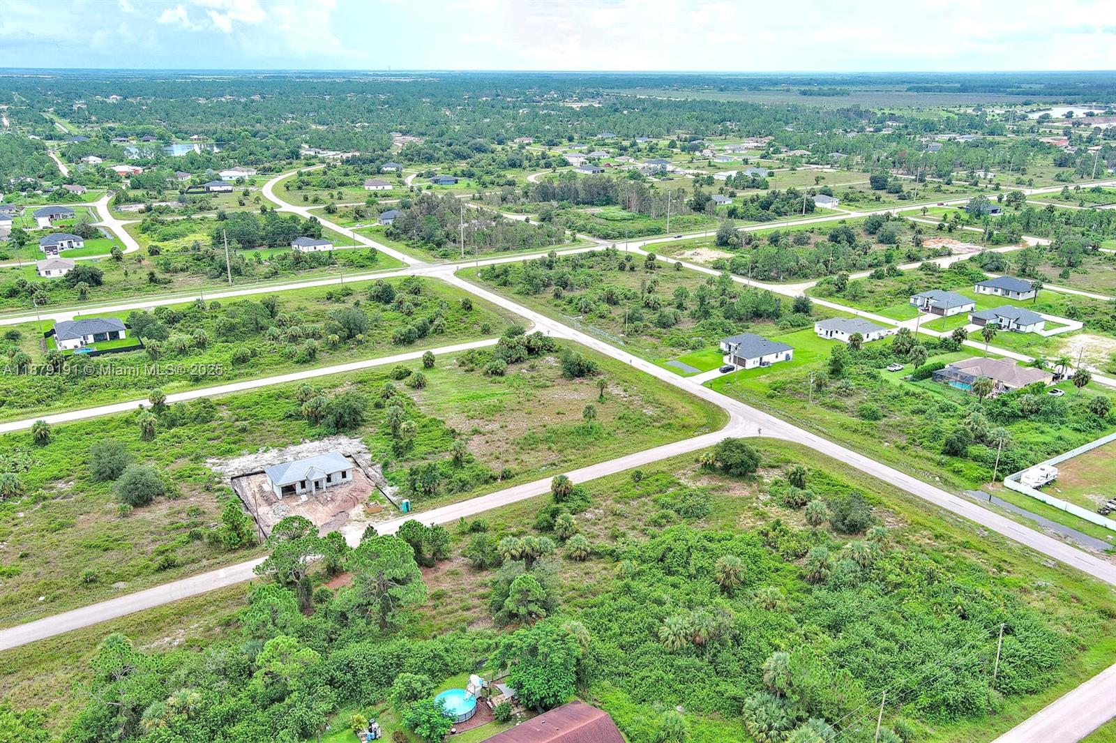 LEHIGH ACRES - Land