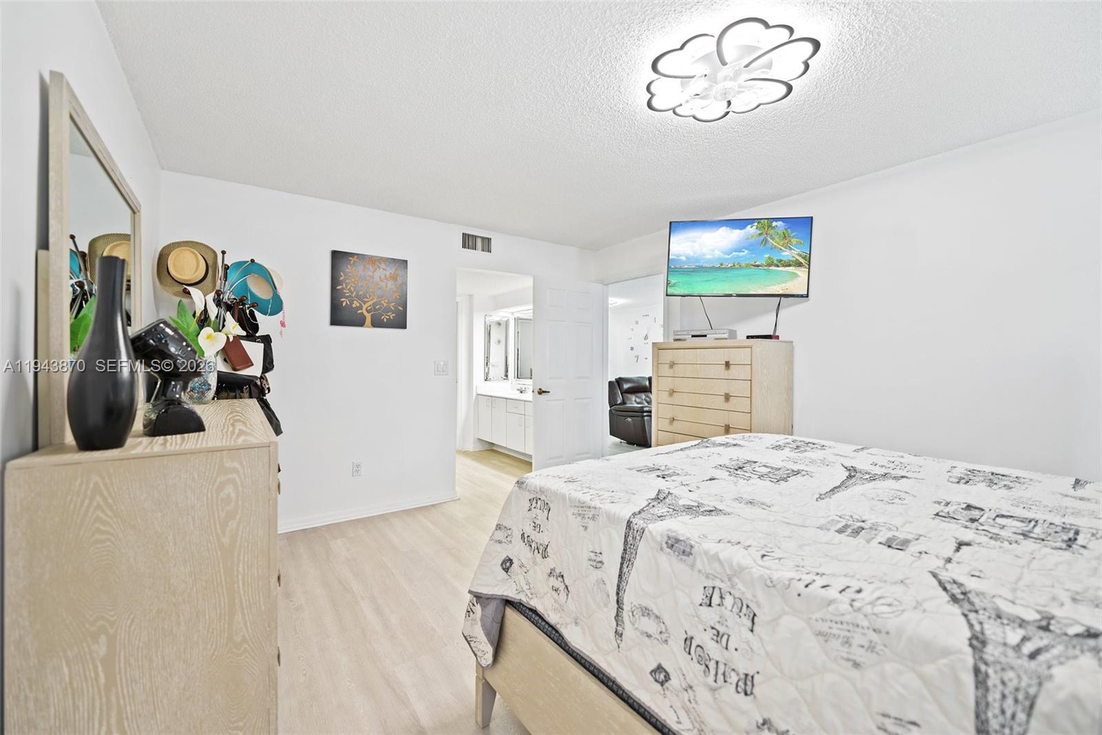 TRENT CONDOMINIUM - Residential