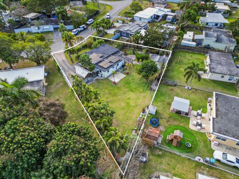 Photo of 29100 Kentucky Rd, Homestead, FL 33033 (MLS # A11946868)